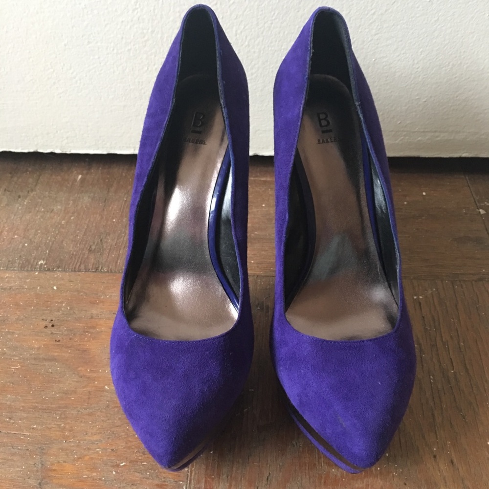 Bakers size 9, barely new.